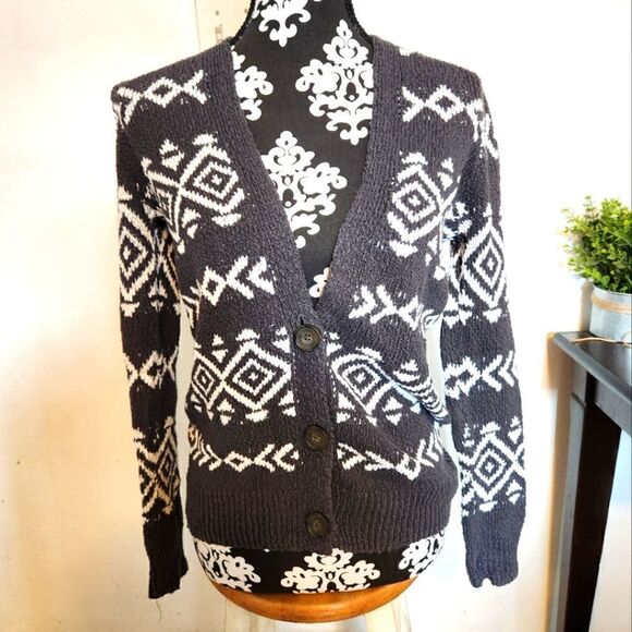 Hollister Women Tribal Patterned Sweater Size Small - Picture 1 of 13